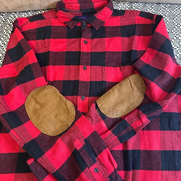 Aeropostale Men’s Buffalo Plaid Shirt – Red & Black Flannel with Elbow Patches - Picture 3 of 5